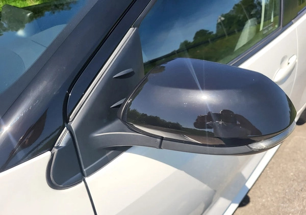 Toyota Yaris cena 59900 przebieg: 99000, rok produkcji 2020 z Radom małe 232